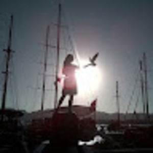 Meet your Posher, Maya